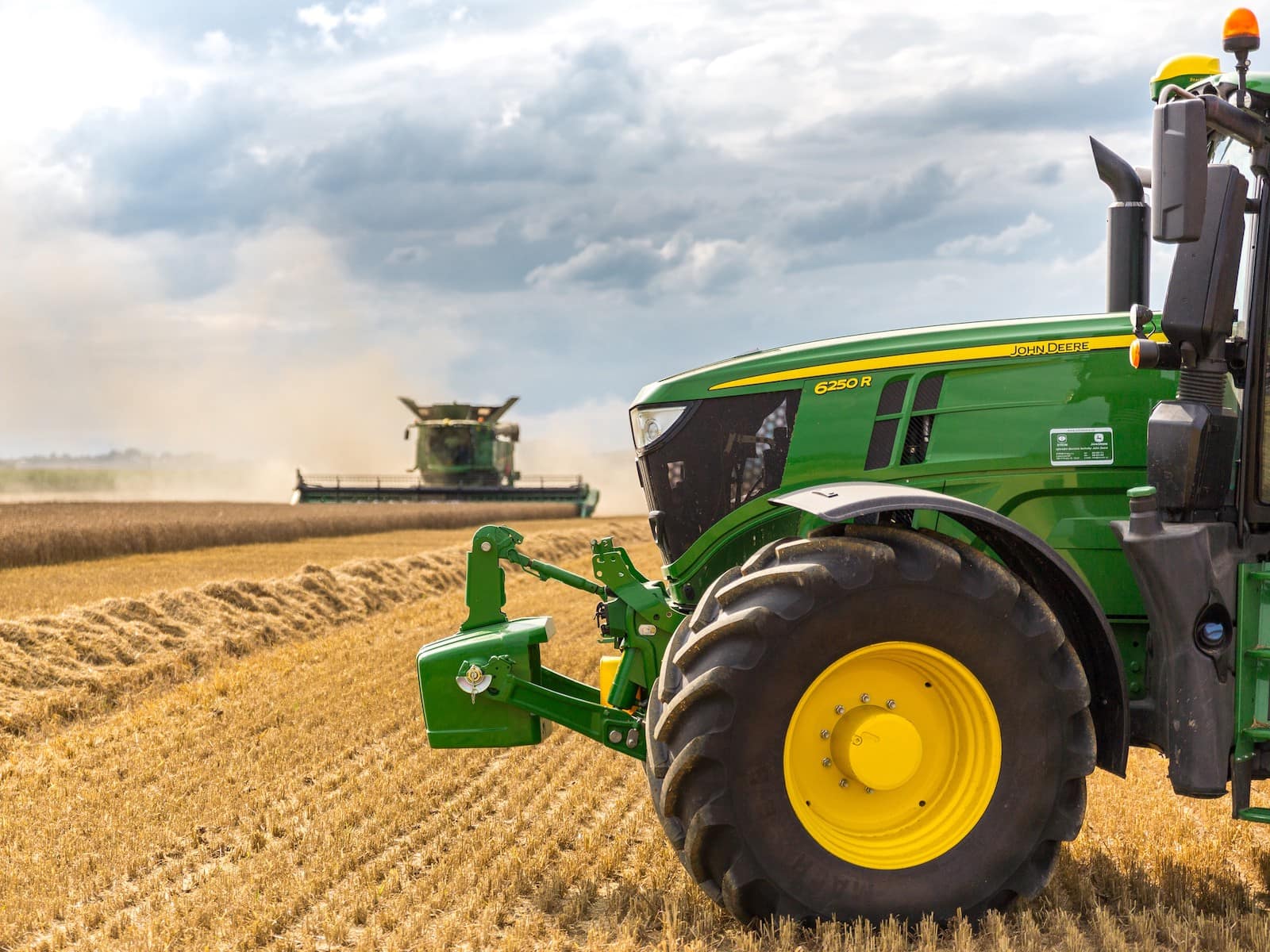 The Benefits of Becoming an Agnomy Ag Service Provider